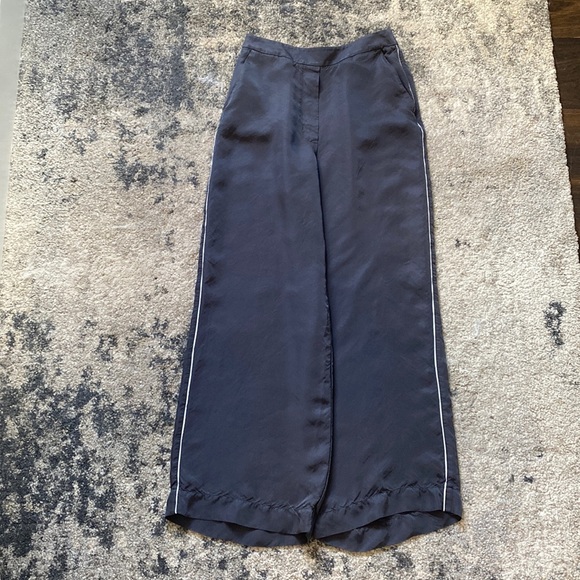 Aritzia Pants - Aritzia Satin Pants